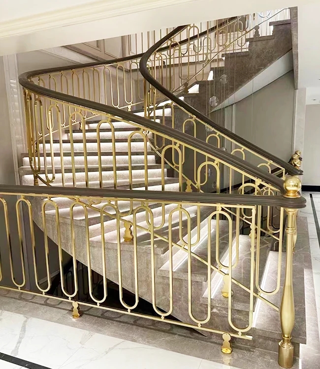 Care sunt avantajele balustradei de scări sculptate de design de lux pe cele obișnuite?